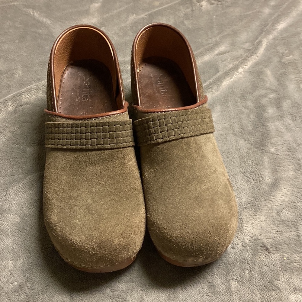 Sanita Suede Clogs Size 40 US Women’s 9